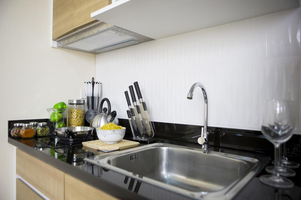 Bbg Seaside Luxurious Service Apartment Bangsaen Rom bilde